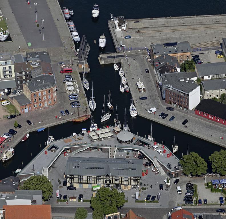 Hochwertige Apartments Im Stralsunder Hafen Eksteriør billede